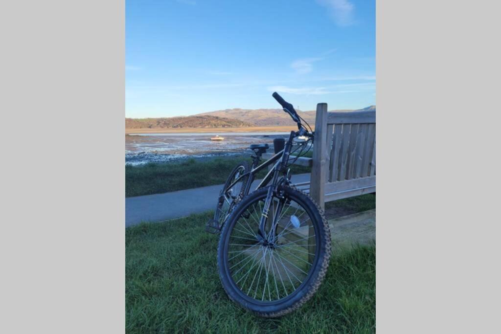 Porthmadog Harbour Town - High Street Apartment. Екстериор снимка