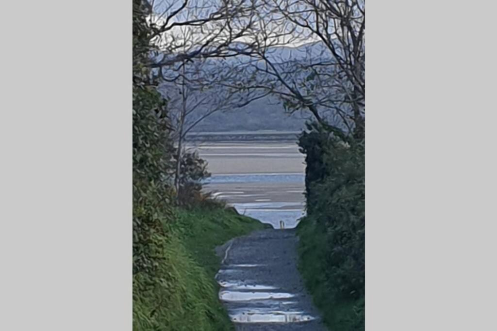 Porthmadog Harbour Town - High Street Apartment. Екстериор снимка